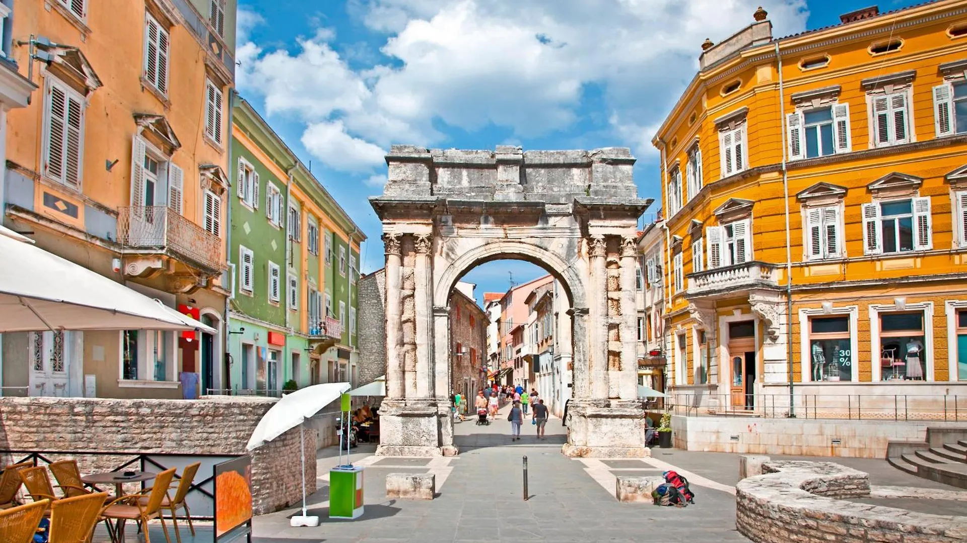 Villa Nata In Pula - Haus Fuer 8-10 Personen